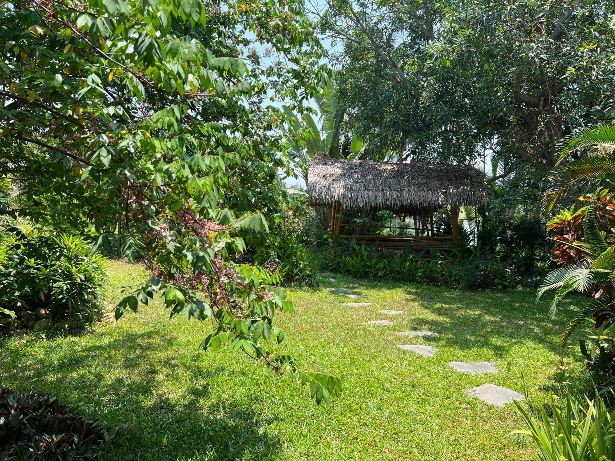 Anicca Riverside Villa With Private Pool, Hoi An Exteriör bild