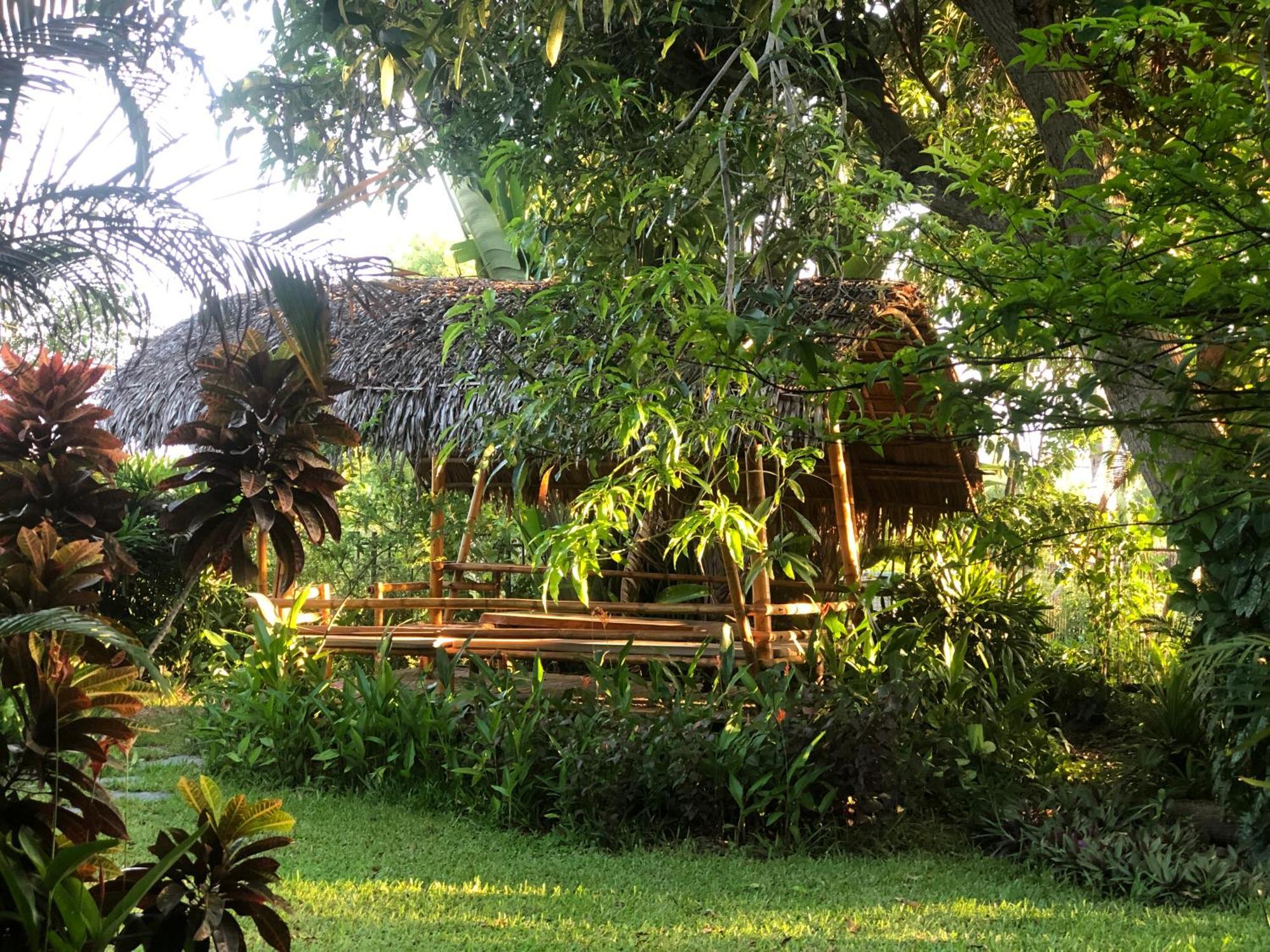 Anicca Riverside Villa With Private Pool, Hoi An Exteriör bild